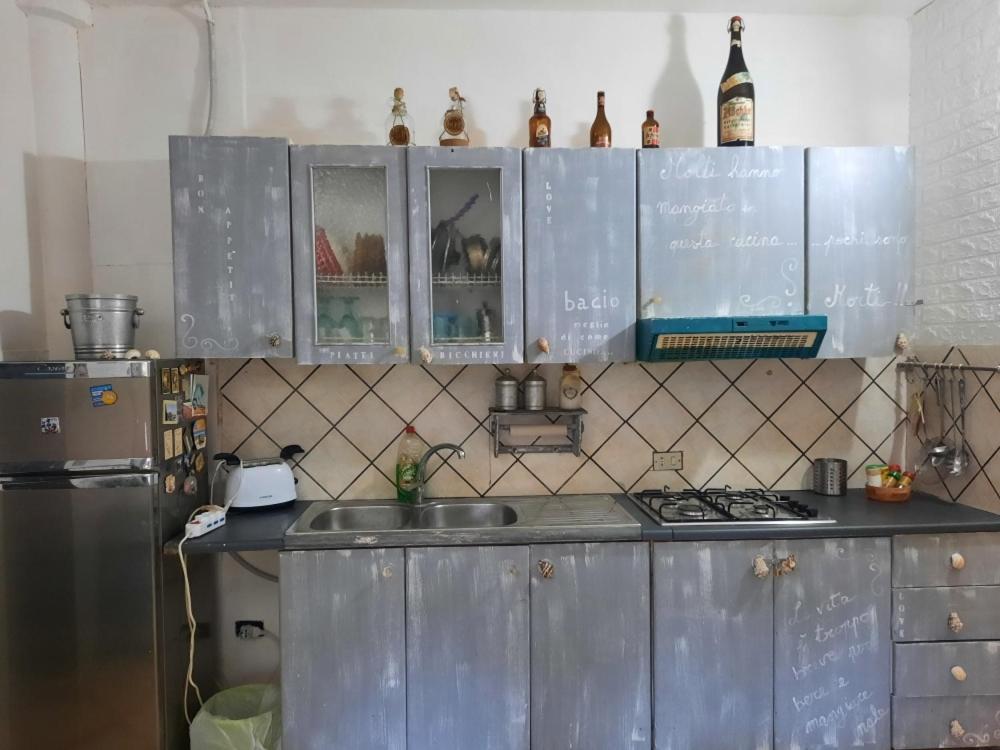 Apartamento La Casa Nella Roccia Nápoles Exterior foto